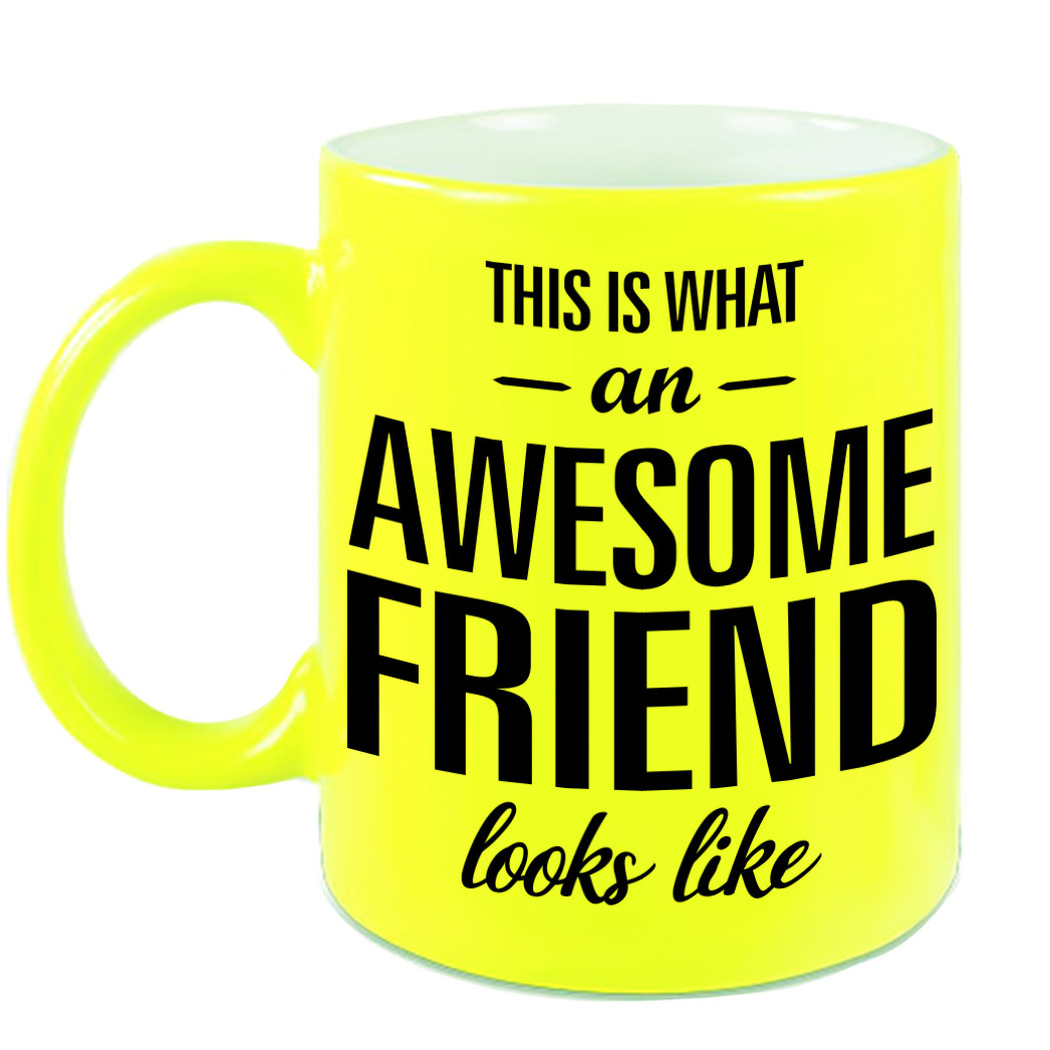Awesome friend cadeau mok / beker neon geel voor vriend of vriendin 330 ml -