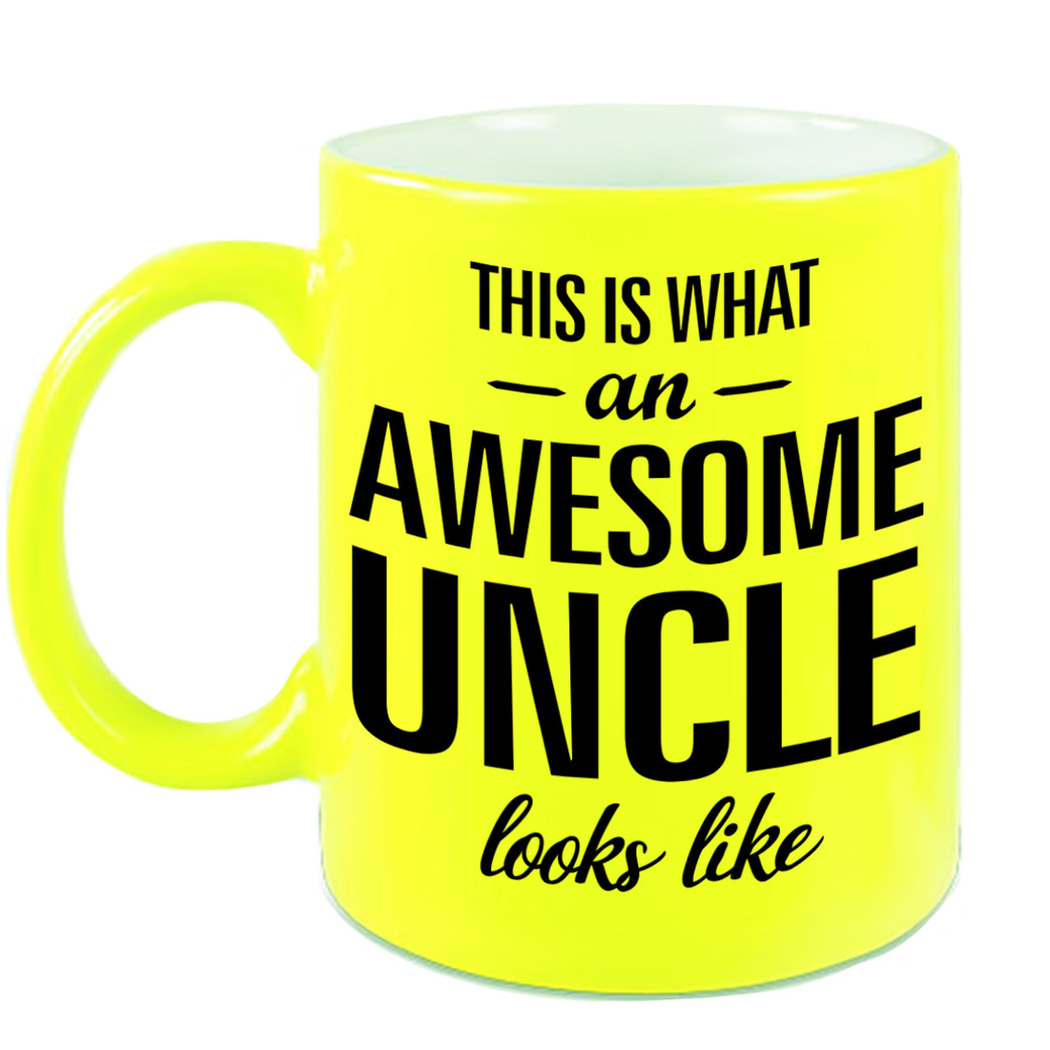 Awesome uncle / oom cadeau mok / beker neon geel 330 ml -