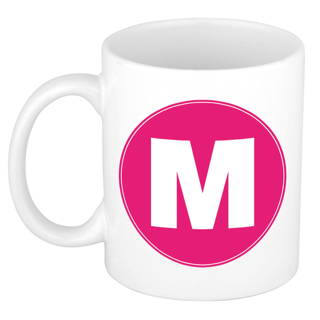 Mok / beker met de letter M roze bedrukking voor het maken van een naam / woord of team -