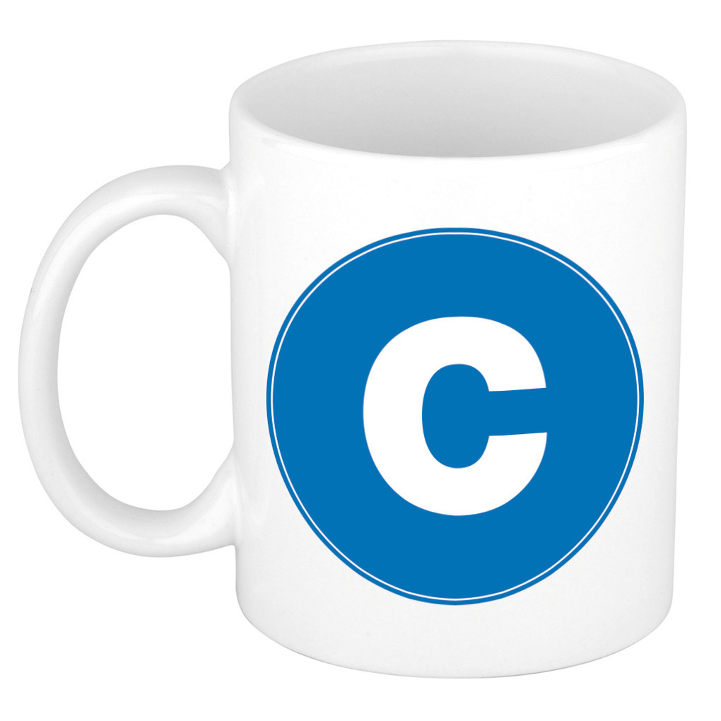 Mok / beker met de letter C blauwe bedrukking voor het maken van een naam / woord of team -