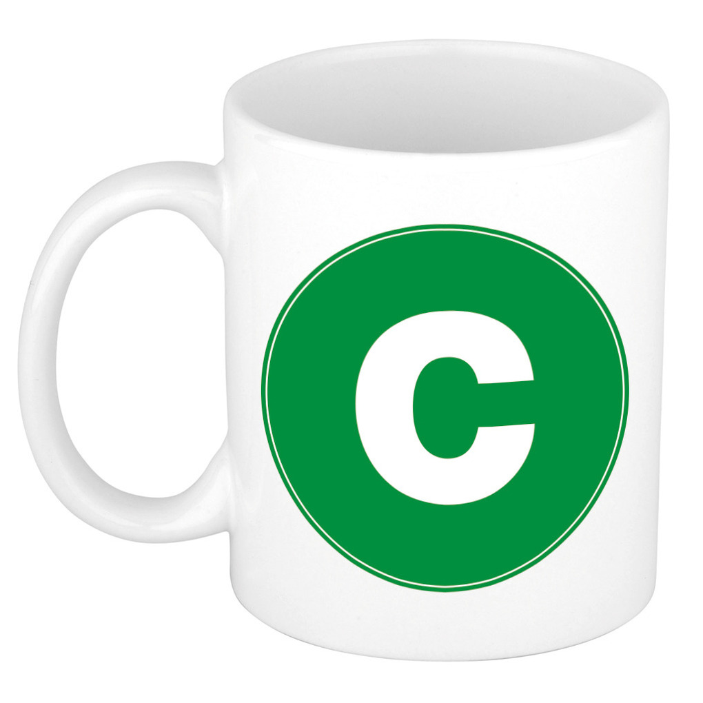 Mok / beker met de letter C groene bedrukking voor het maken van een naam / woord of team -