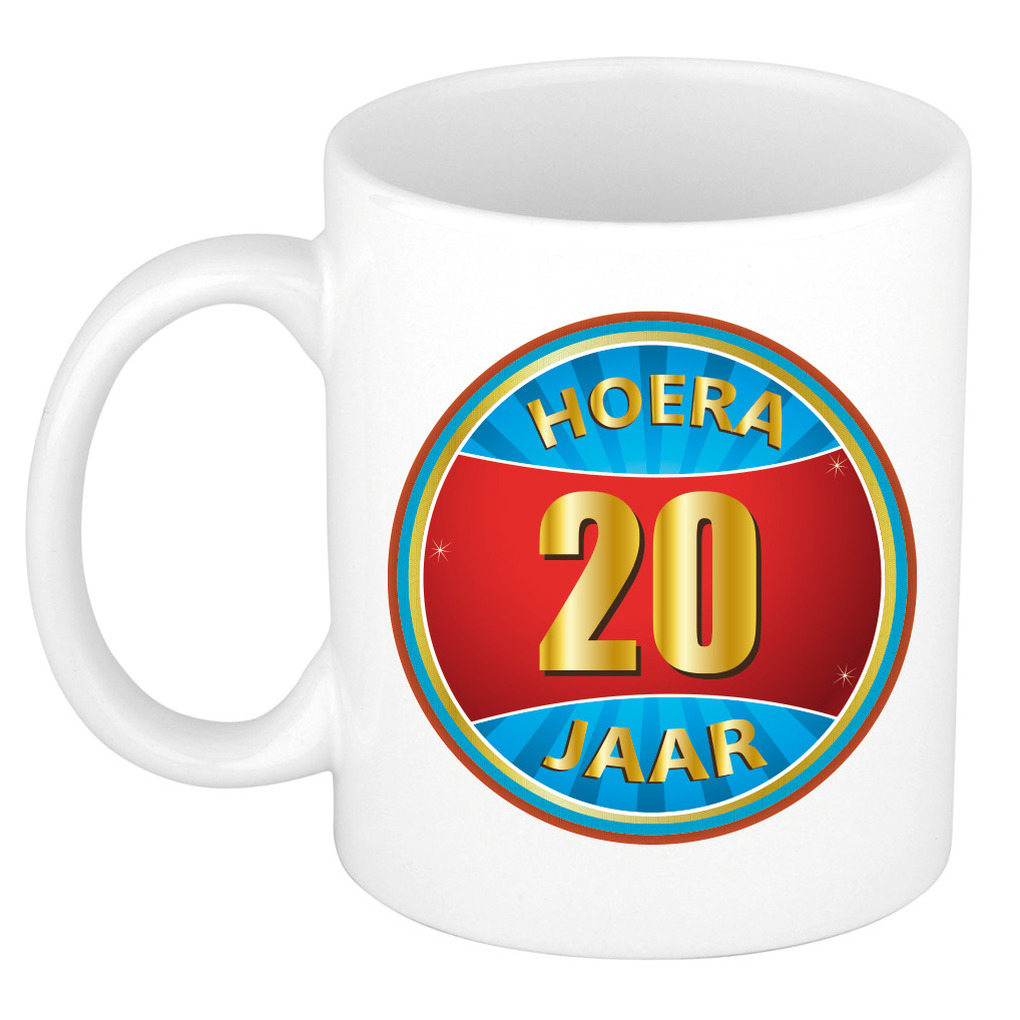Verjaardag mok / beker hoera 20 jaar verjaardagscadeau -