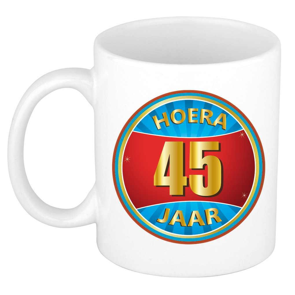 Verjaardag mok / beker hoera 45 jaar verjaardagscadeau -
