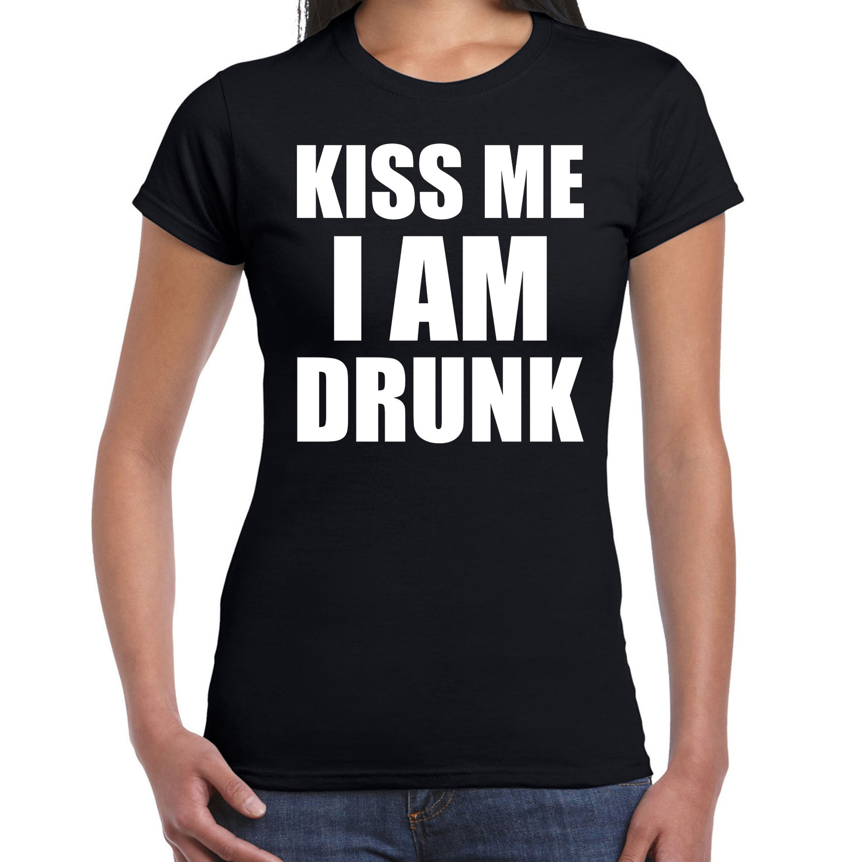 Fun t-shirt kiss me I am drunk zwart voor dames M -