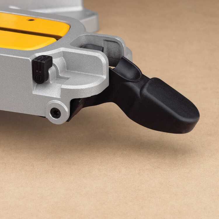 DEWALT Paneelzaag DWS 780 afkort- en verstekzaag 1.675 Watt
