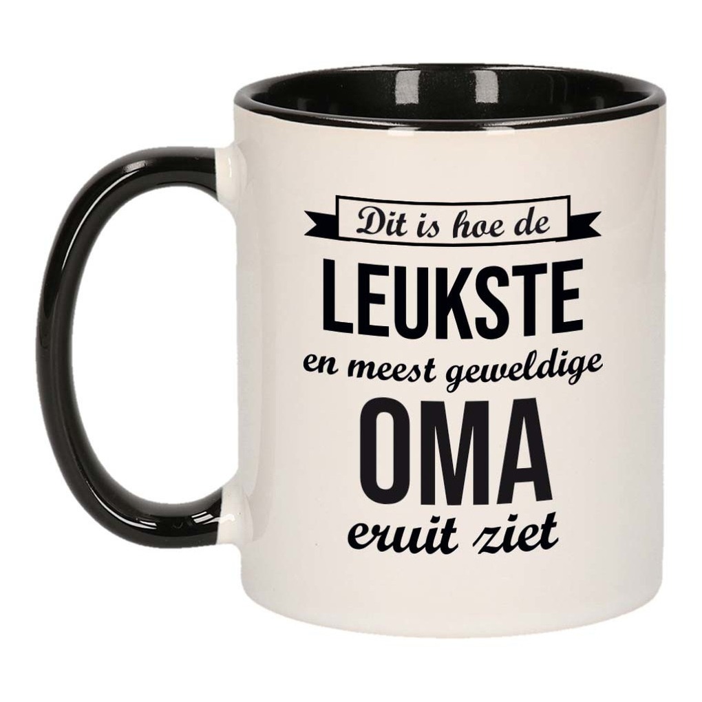 Leukste en meest geweldige oma cadeau koffiemok / theebeker wit met zwart 300 ml -
