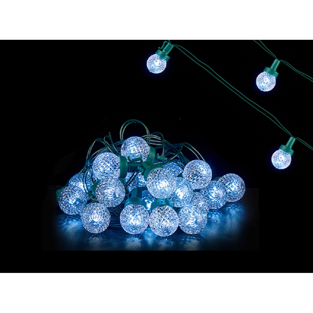 Kerstverlichting/party lights 30x koud witte LED bolletjes 600 cm op batterijen -