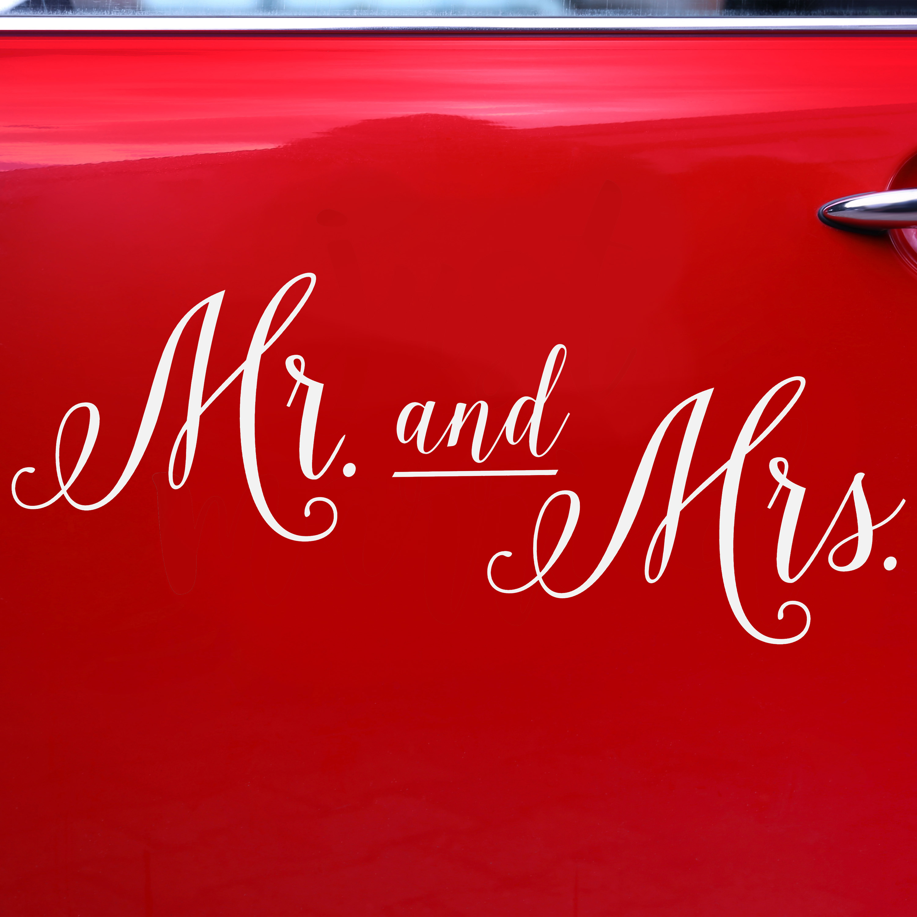 Trouwauto decoratie sticker/autosticker Bruidspaar - Bruiloft - wit - 33 x 45 cm - just married -