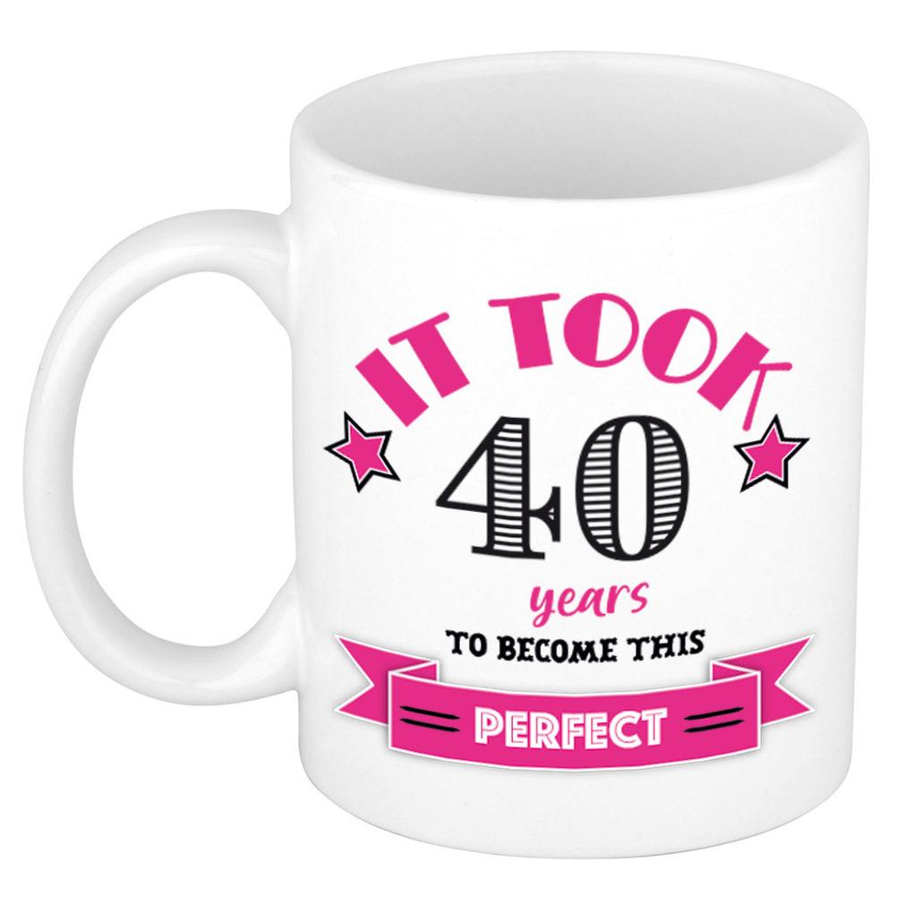 Verjaardag cadeau mok 40 jaar - roze - grappig - 300 ml - keramiek -