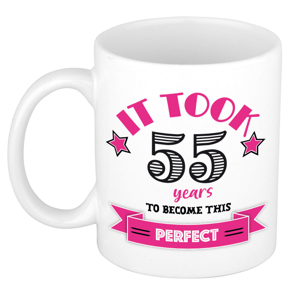 Verjaardag cadeau mok 55 jaar - roze - grappig - 300 ml - keramiek -