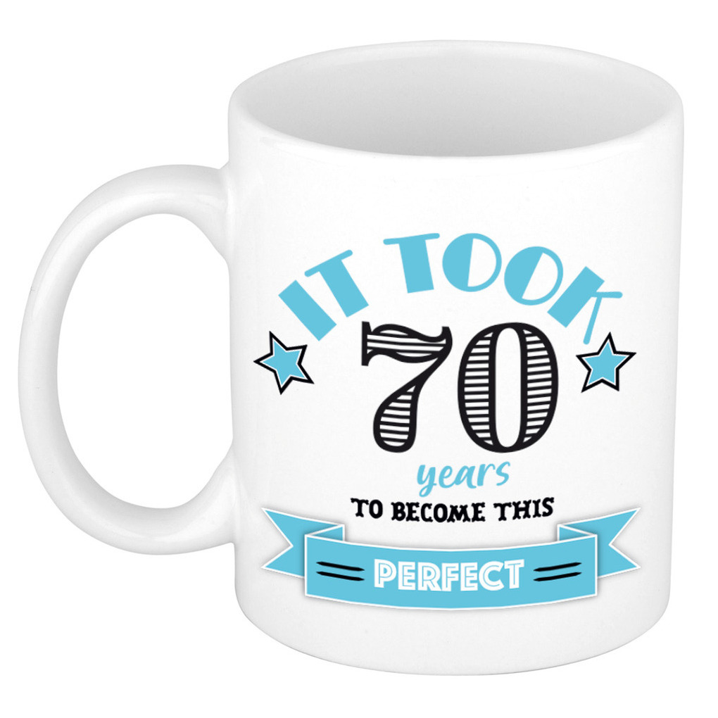 Verjaardag cadeau mok 70 jaar - blauw - grappig - 300 ml - keramiek -