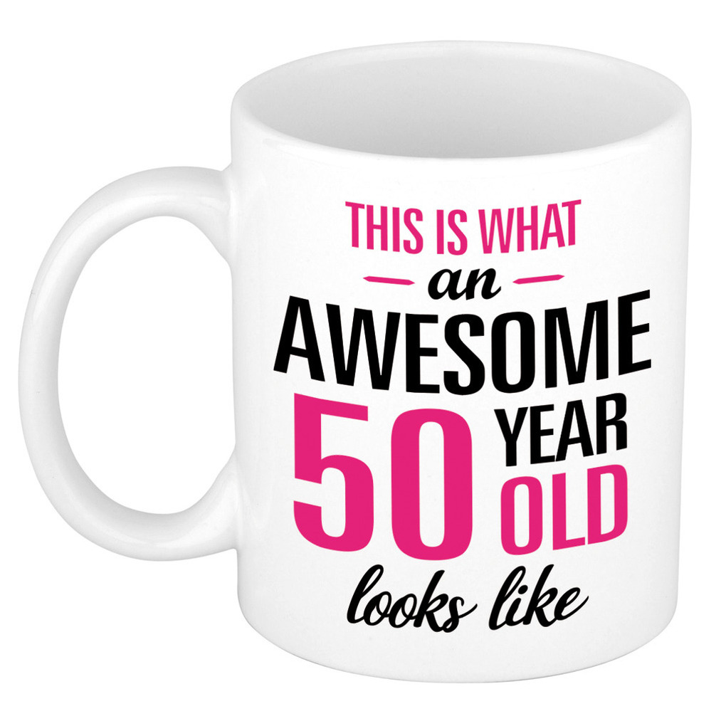 Verjaardag cadeau mok 50 jaar - roze - grappige tekst - 300 ml - keramiek - Sarah -