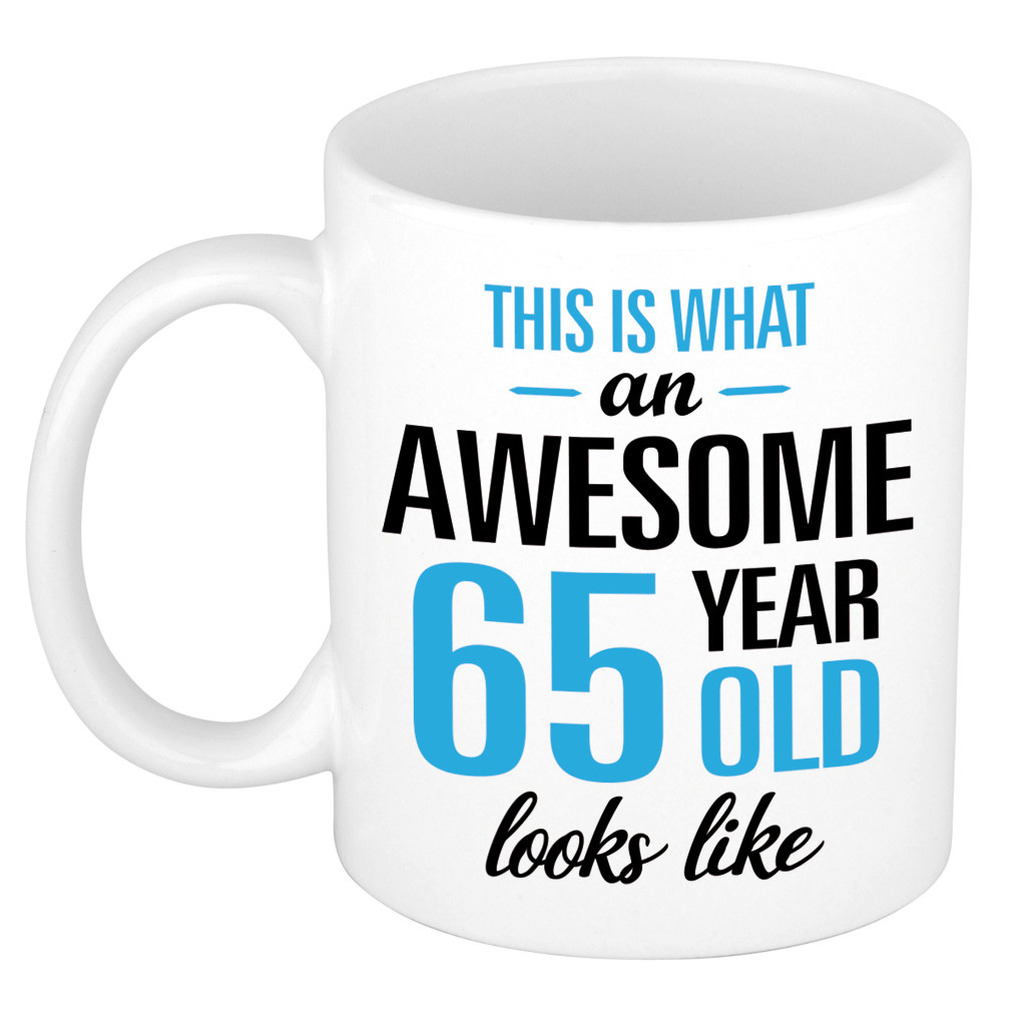 Verjaardag cadeau mok 65 jaar - blauw - grappige tekst - 300 ml - keramiek -