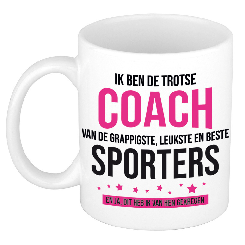 Cadeau koffie/thee mok voor coach/trainer - roze - trotse coach - keramiek - 300 ml -