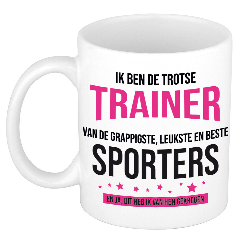 Cadeau koffie/thee mok voor trainer/coach - roze - trotse trainer - keramiek - 300 ml -