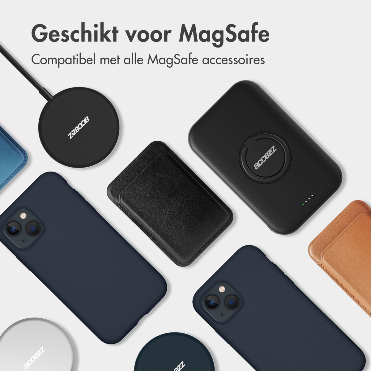 Accezz Liquid Silicone Backcover met MagSafe iPhone 15 Telefoonhoesje Blauw