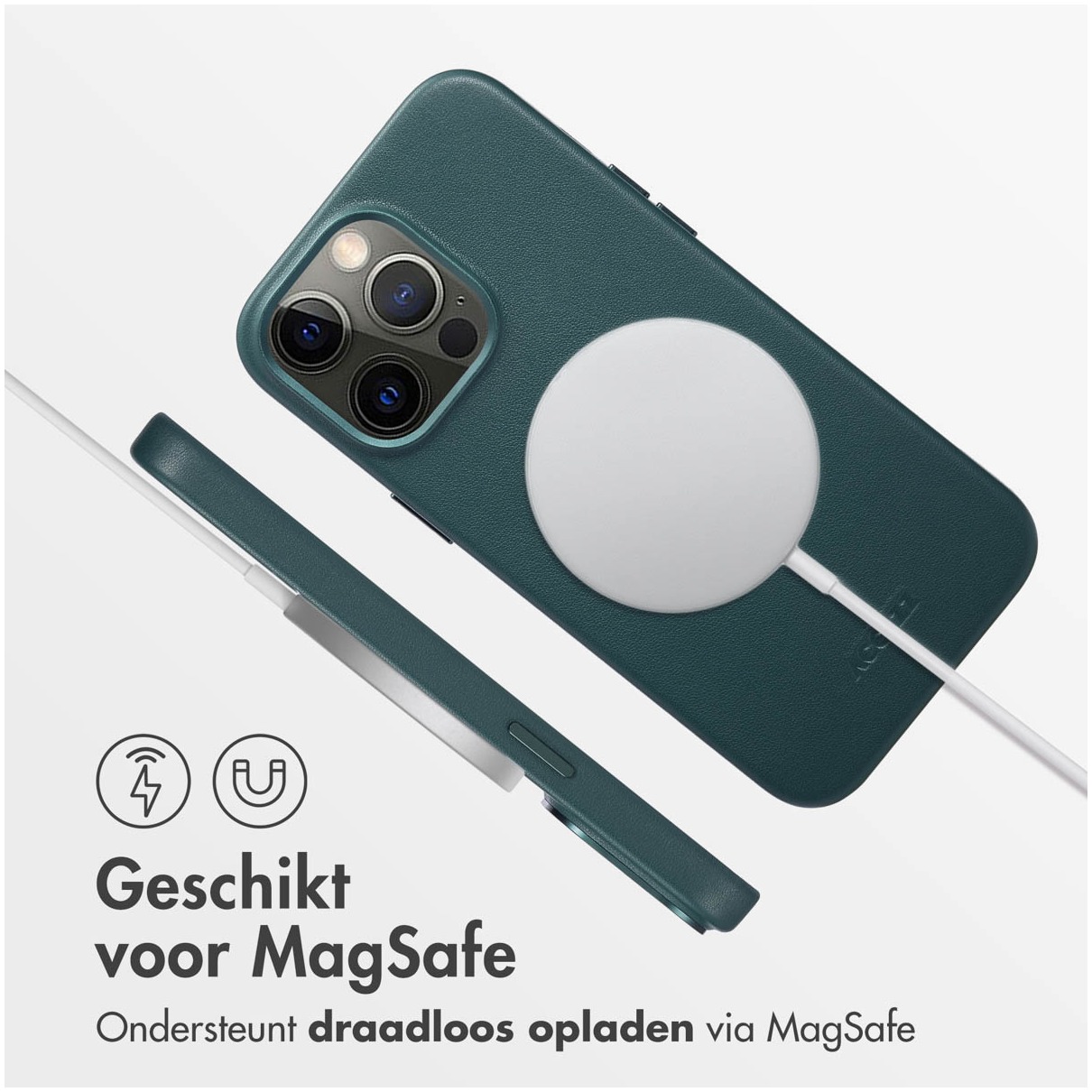 Accezz MagSafe Leather Backcover iPhone 14 Pro Max Telefoonhoesje Groen