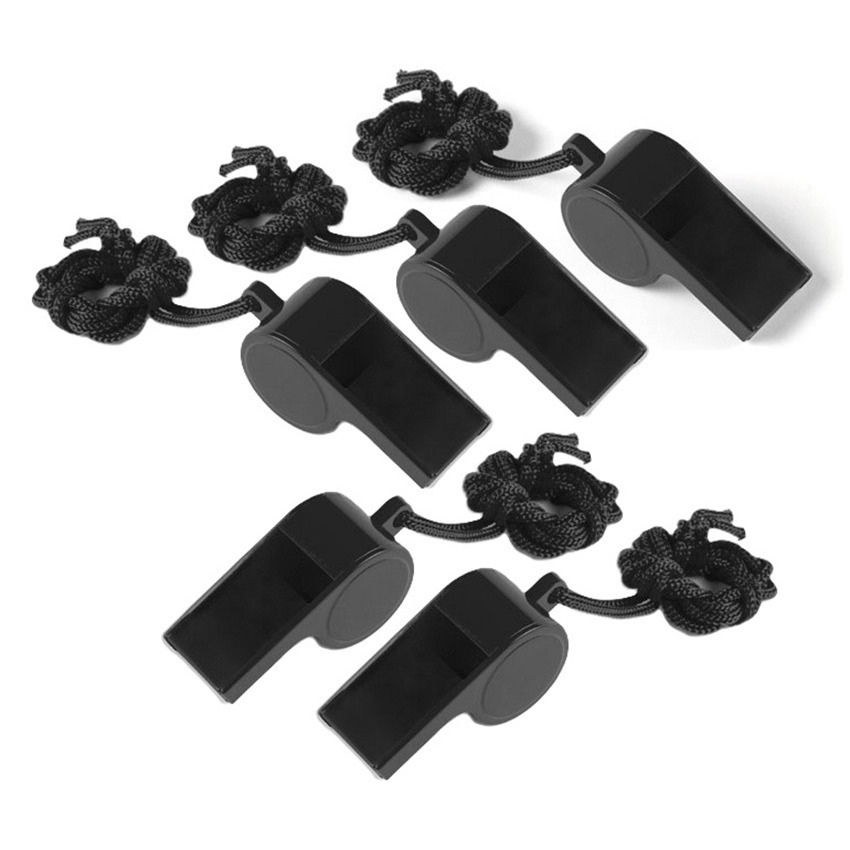 Fluitjes van kunststof - Multipack van 20x stuks - zwart - aan koordje - herrie maken - sport -