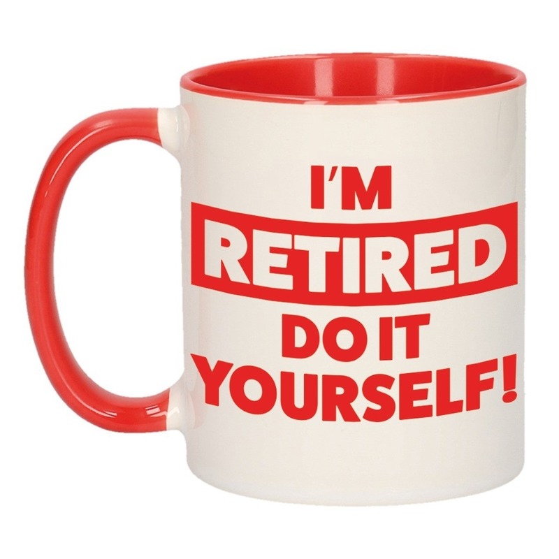 Pensioen kado mok / beker rood Im retired do it yourself 300 ml -