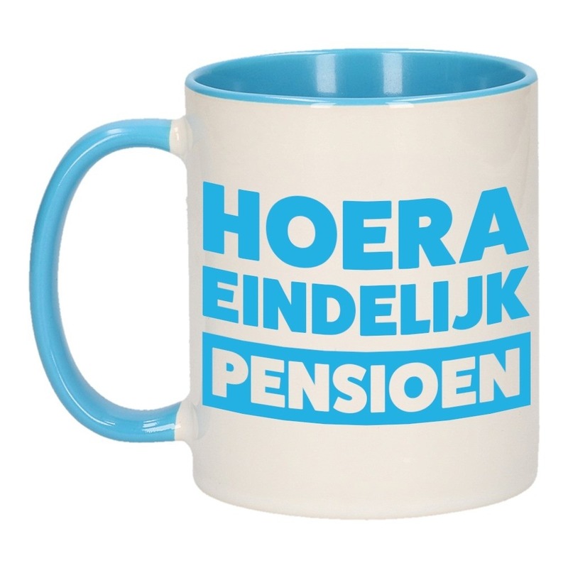 Pensioen mok / beker blauw Hoera eindelijk met pensioen 300 ml -