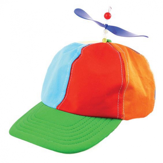 Gekleurde pet met blauwe propeller -