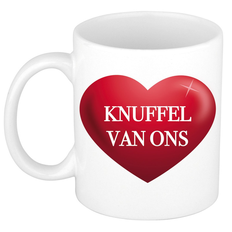 Knuffel van ons cadeau mok / beker wit met rood hart 300 ml -