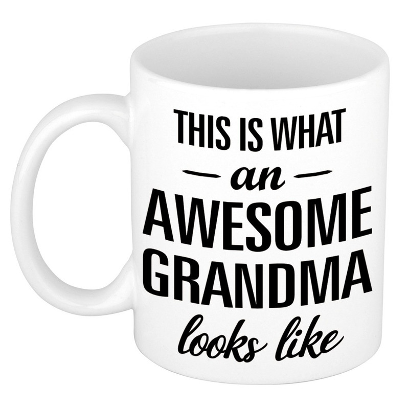 Awesome grandma / oma cadeau mok / beker 300 ml -
