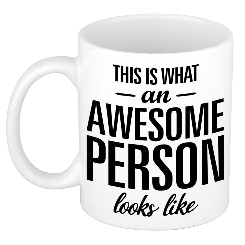 Awesome person / persoon cadeau mok / beker 300 ml -