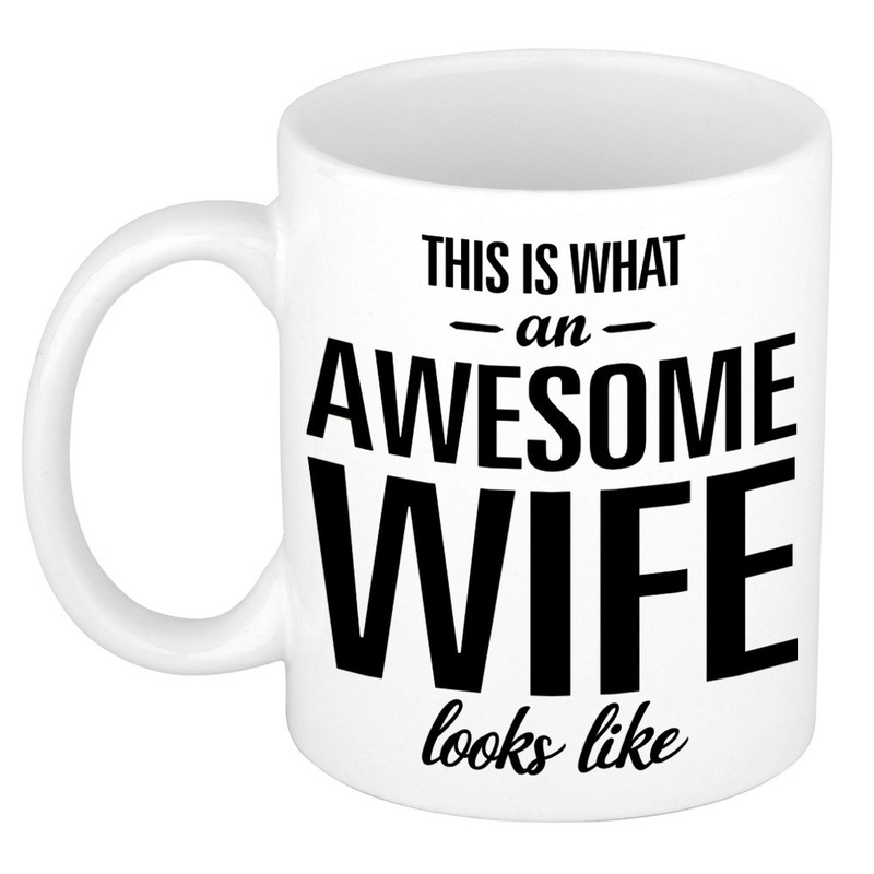 Awesome wife / echtgenote cadeau mok / beker 300 ml -
