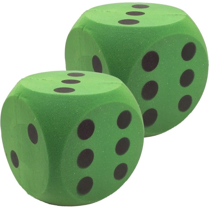 2x Grote foam dobbelstenen groen 16 x 16 cm -