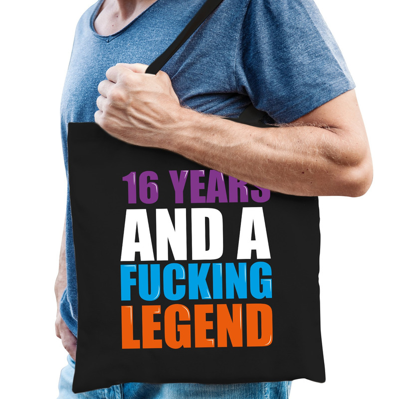 16 year legend / 16 jaar legende cadeau tas zwart voor heren -